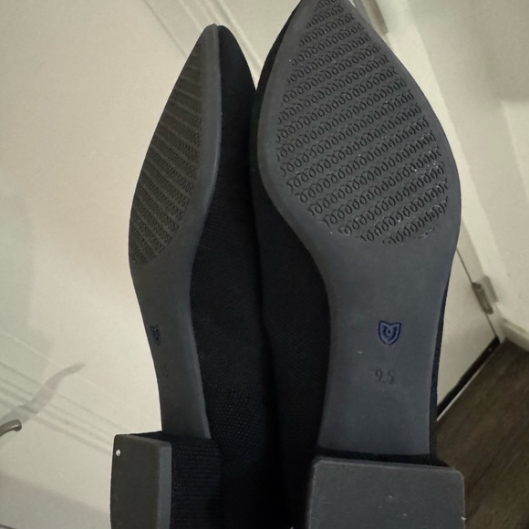 Rothy's black Women's heels - Picture 3 of 3